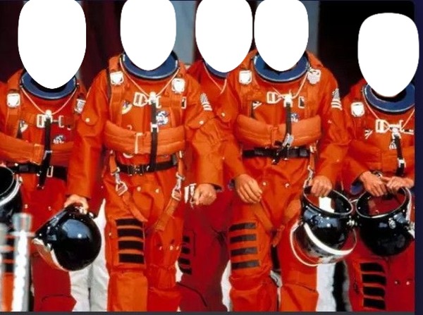 Astronauts are going to launch Fotomontāža