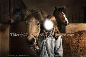 poney et fillette Фотомонтаж
