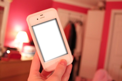 iphone in pink room Montaje fotografico