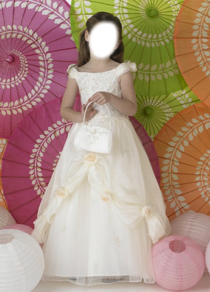 Pretty A-line off the shoulder Ivory little girl birthday party dress Фотомонтаж