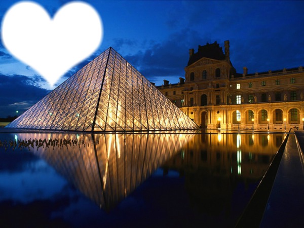 louvre pyramide nuit Photo frame effect