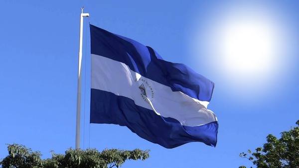 Bandera de Nicaragua Fotomontaż