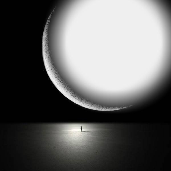 Moon Fotomontažas