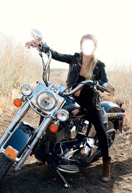 Femme en moto Фотомонтаж