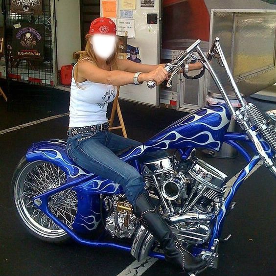 Femme en moto Photo frame effect