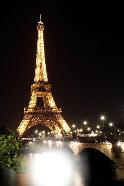 Love Paris! Photo frame effect