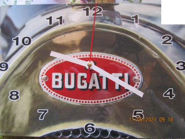 Bugatti Photo frame effect