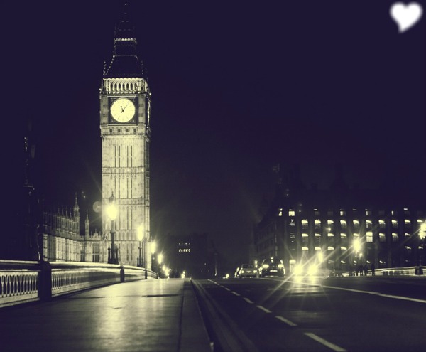 London at night ♥ Photo frame effect