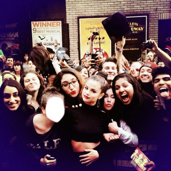 Selena And her fans Fotomontaža