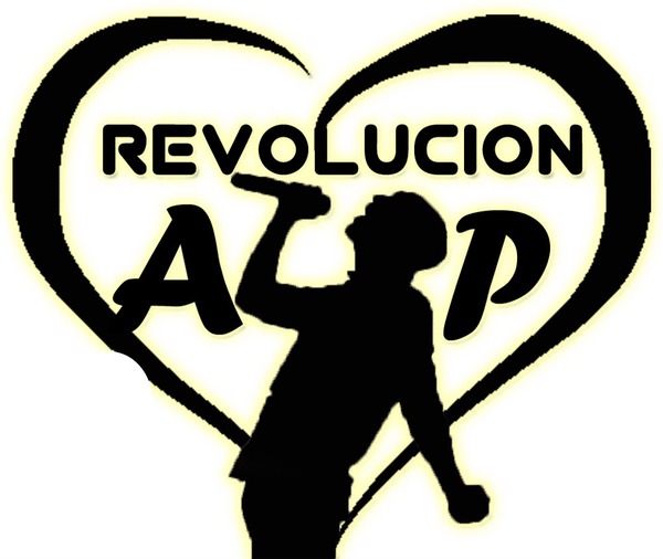 Revolucion Grupo. Fotomontažas