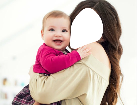 Mãe com Bebê no colo Montaje fotografico