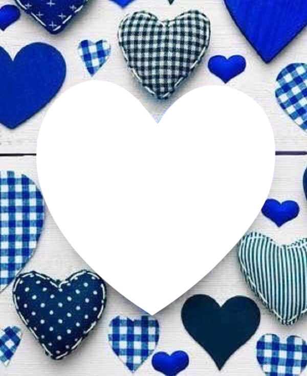 corazón, entre corazones azul, una foto. Photomontage