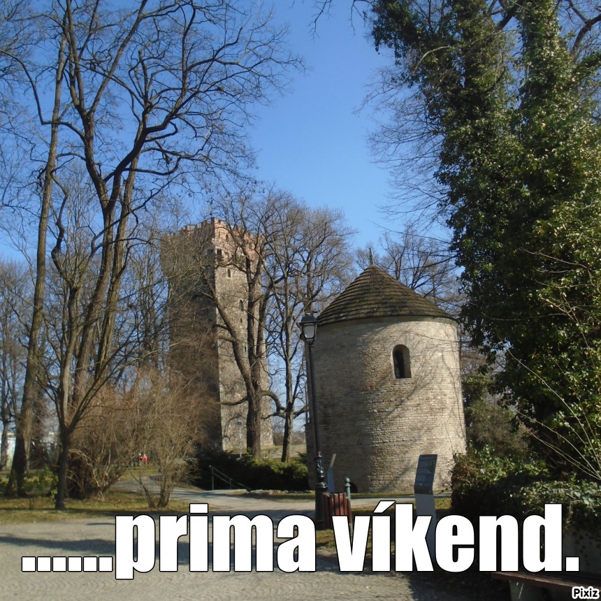 Meme panel s textem nahoře a dole